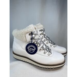 White Mountain Women's White Faux Leather Cozy Ankle Boot Size 9M NWT